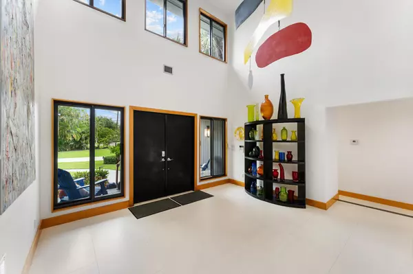 Lake Clarke Shores, FL 33406,7420 W Lake DR