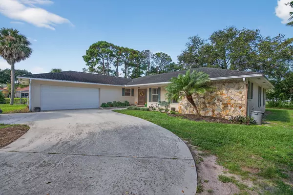 Palm Beach Gardens, FL 33418,8011 N 45th WAY