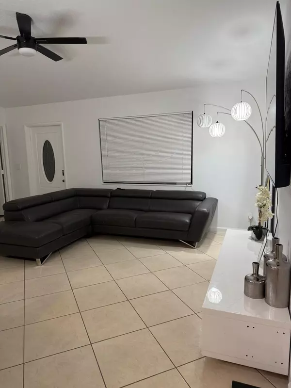 West Palm Beach, FL 33411,13530 N 52nd CT