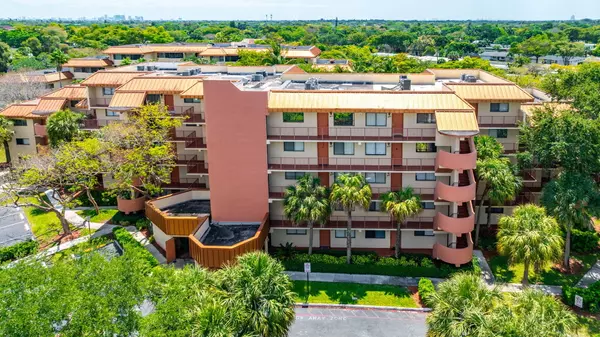 Plantation, FL 33313,7451 NW 16th ST 303