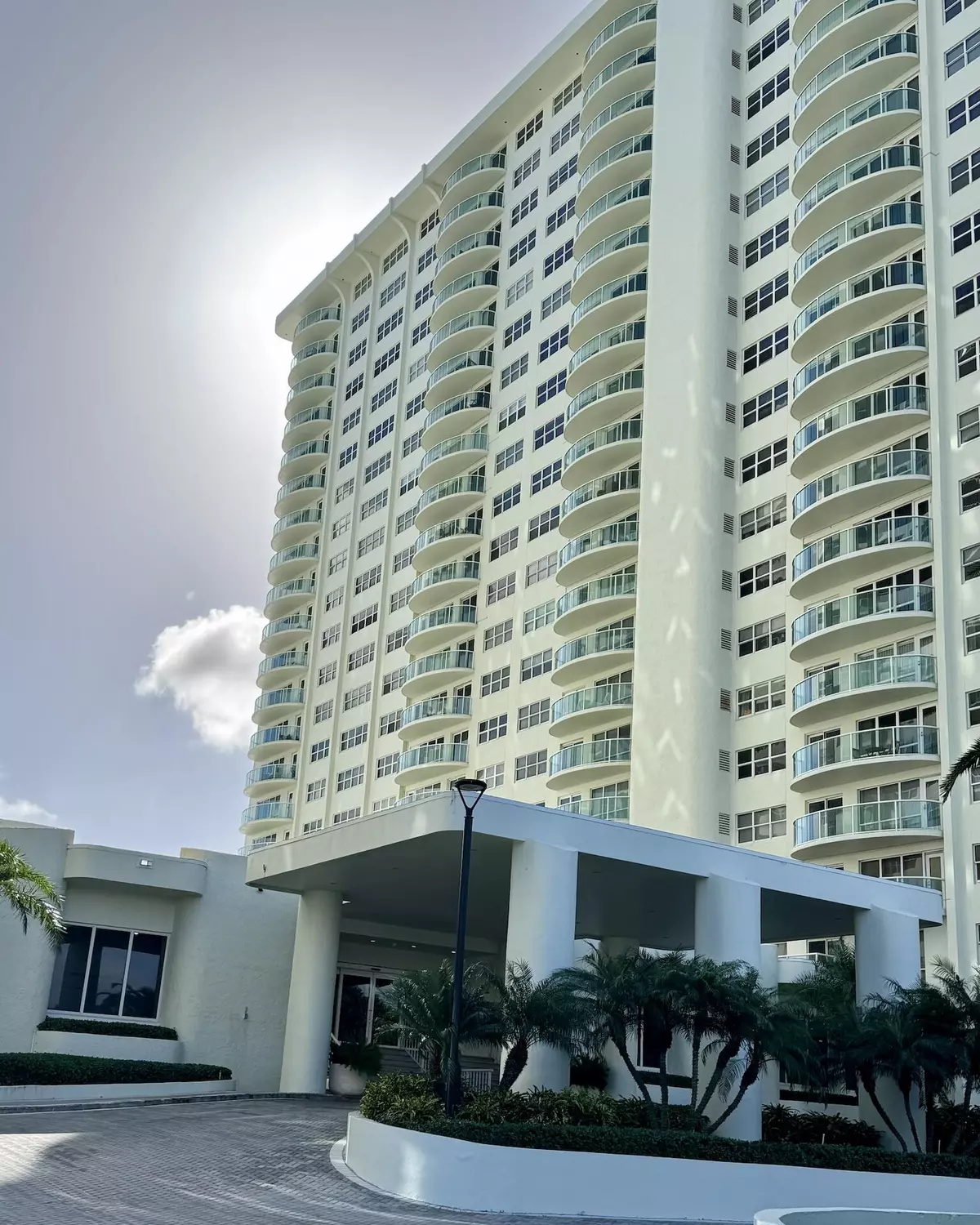 Fort Lauderdale, FL 33308,3400 Galt Ocean DR 2108