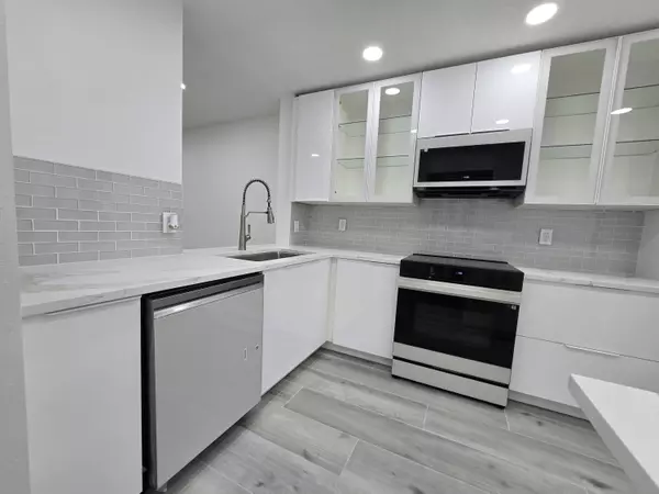 Coconut Creek, FL 33066,4308 N Carambola CIR