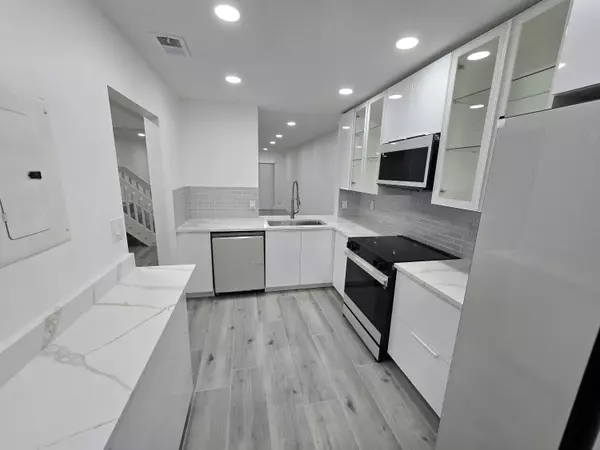 Coconut Creek, FL 33066,4308 N Carambola CIR