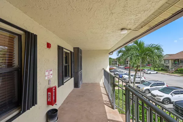 Lake Worth, FL 33467,7891 Willow Spring DR 1022