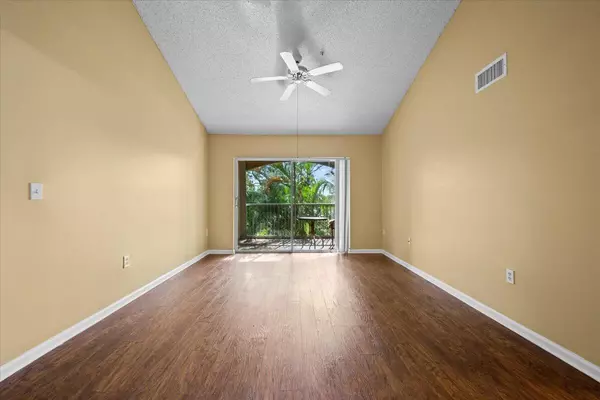 Tequesta, FL 33469,272 Village BLVD 7308