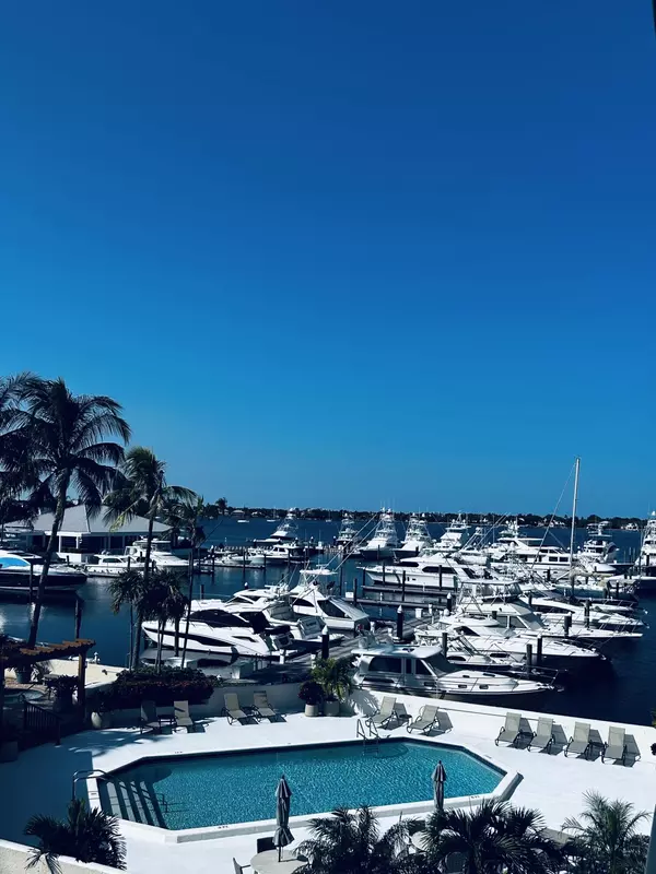 North Palm Beach, FL 33408,108 Lakeshore DR 338