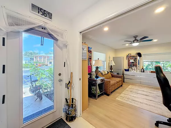 Delray Beach, FL 33445,1940 NW 13th ST 12-A