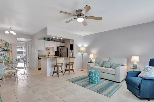 North Palm Beach, FL 33408,111 Doolen CT 106