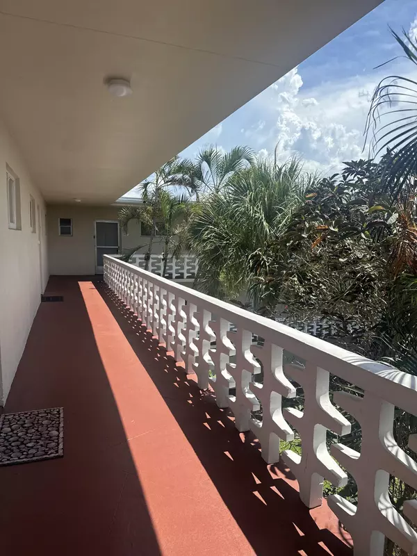 Lake Worth, FL 33461,2812 S Garden DR 304