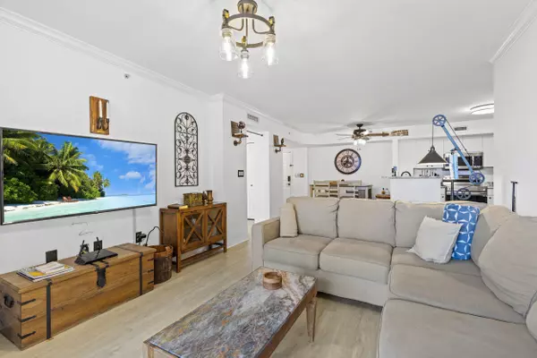 West Palm Beach, FL 33407,1801 N Flagler DR 721