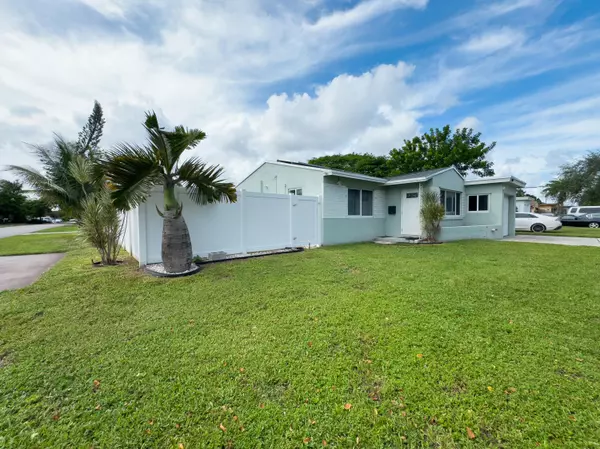 1602 N 23 AVE, Hollywood, FL 33020