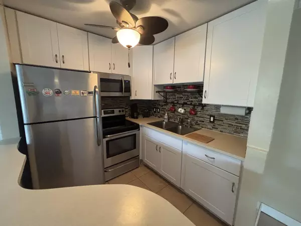 West Palm Beach, FL 33417,254 Chatham M