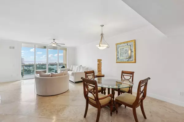 Riviera Beach, FL 33404,2640 Lake Shore DR 1809