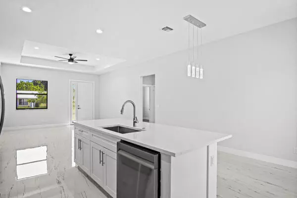 Fort Pierce, FL 34945,4713 Seagrape DR