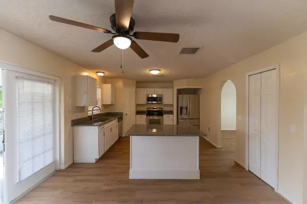 Kissimmee, FL 34758,945 Gateshead CT