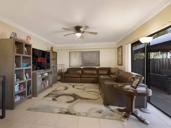 West Palm Beach, FL 33407,3231 32nd WAY