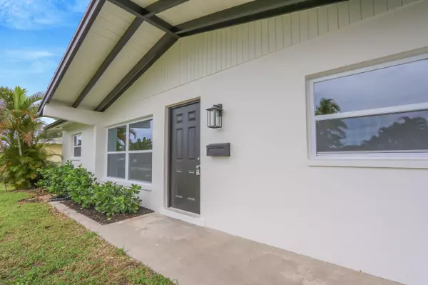 Palm Beach Gardens, FL 33410,3288 Bermuda RD