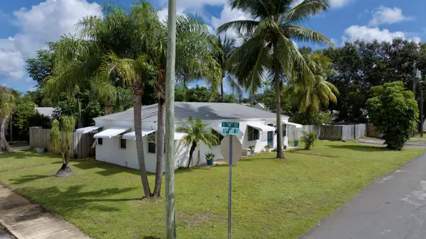 Lake Worth Beach, FL 33460,416 S 11th AVE