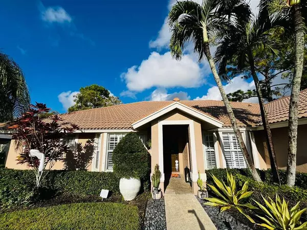Wellington, FL 33414,13566 Callington DR