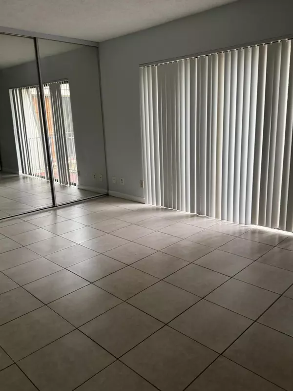 265 Lake Arbor DR, Palm Springs, FL 33461