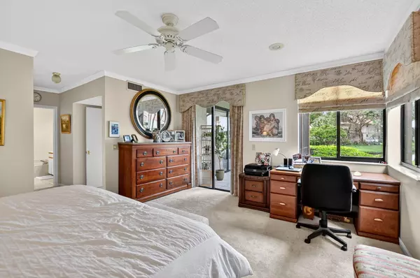 Boca Raton, FL 33434,19367 Sabal Lake DR 5037