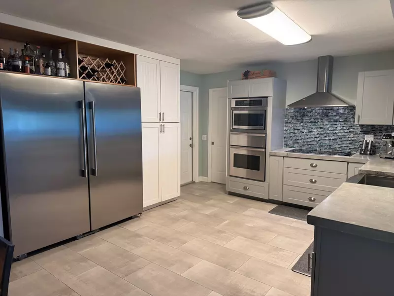 6563 Paul Mar DR, Lake Worth, FL 33462