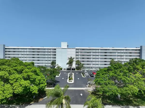 Boca Raton, FL 33487,5500 NW 2nd AVE 418