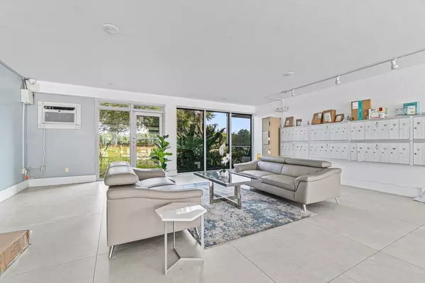 Boca Raton, FL 33487,5500 NW 2nd AVE 418