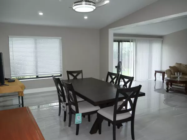 Delray Beach, FL 33484,15652 Bottlebrush CIR