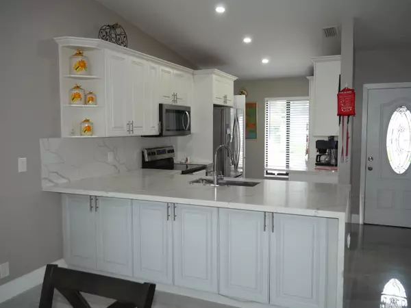 Delray Beach, FL 33484,15652 Bottlebrush CIR