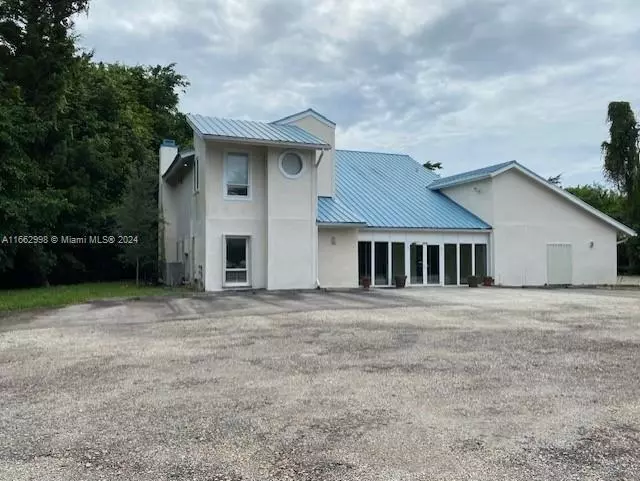 4450 S Jog RD, Greenacres, FL 33467