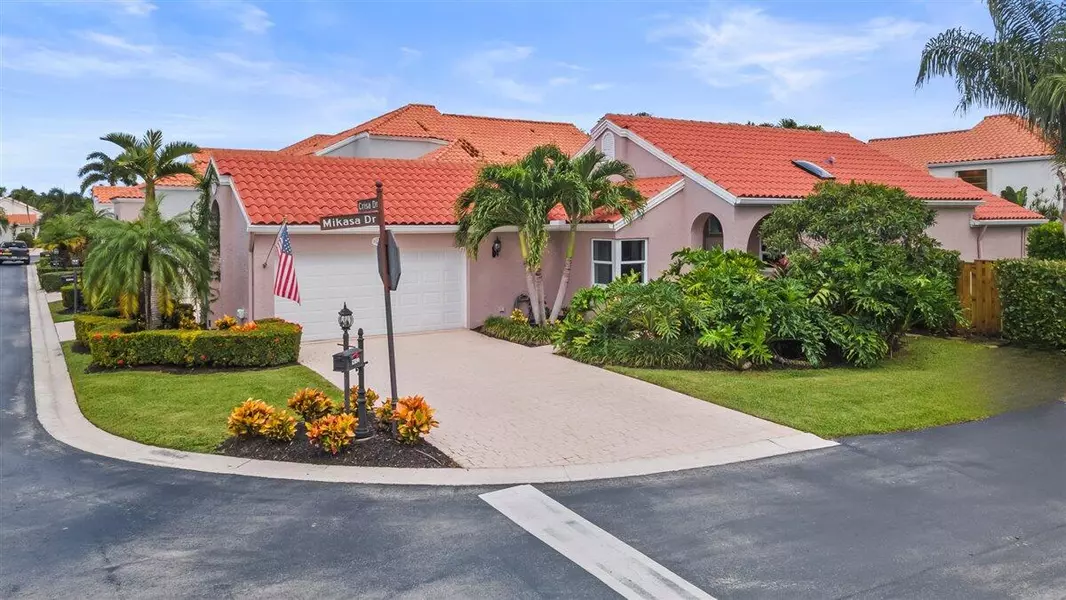 13190 Crisa DR, Palm Beach Gardens, FL 33410