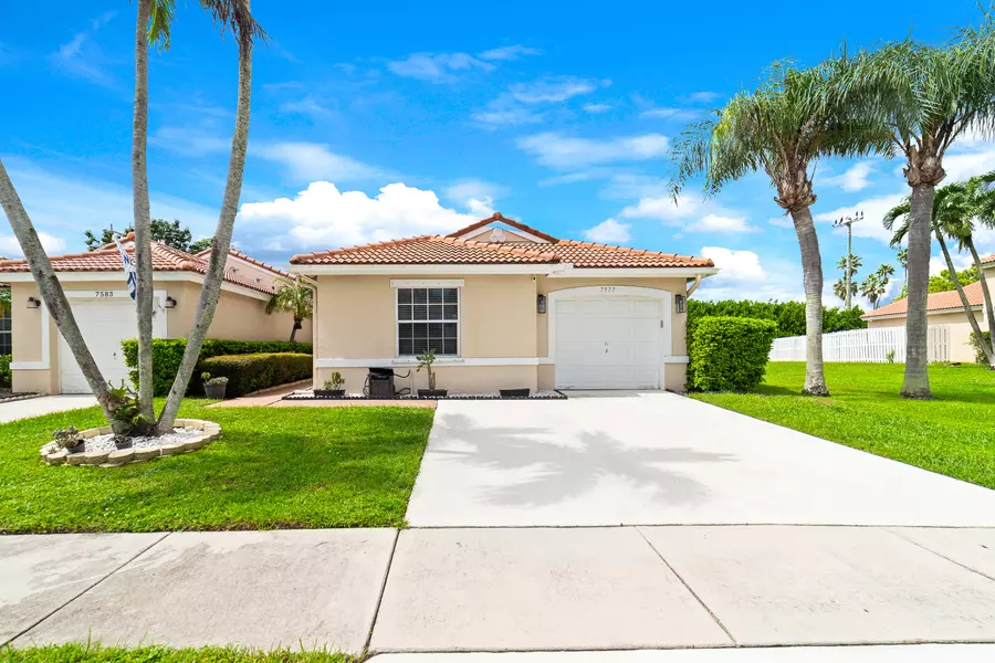 7577 Edisto DR, Lake Worth, FL 33467