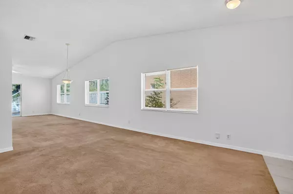 Deerfield Beach, FL 33442,59 NW 44th TER