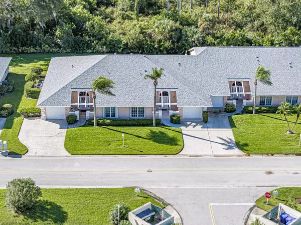 Vero Beach, FL 32962,841 Lake Orchid CIR