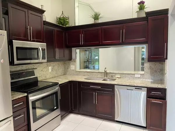 Lake Worth, FL 33467,4711 E Lucerne Lakes BLVD 204