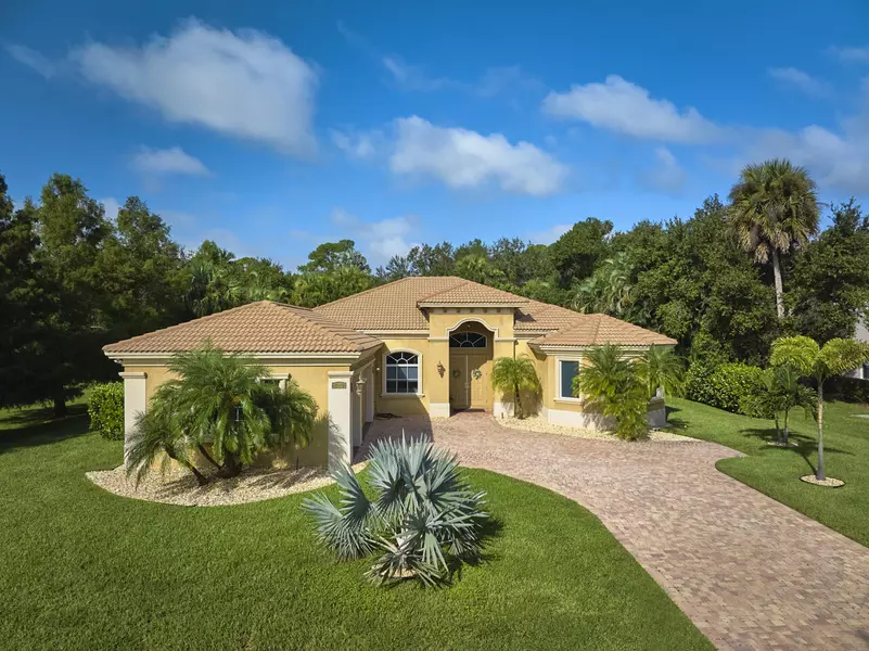 8300 SW Cattleya DR, Stuart, FL 34997