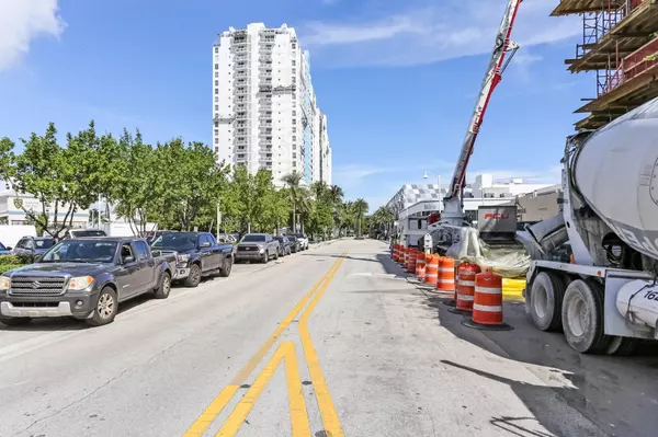 Miami Beach, FL 33139,1800 Sunset Harbou DR 6