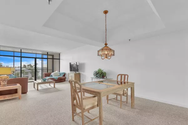 North Palm Beach, FL 33408,11370 Twelve Oaks WAY 412