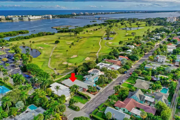 626 N Lakeside DR, Lake Worth Beach, FL 33460