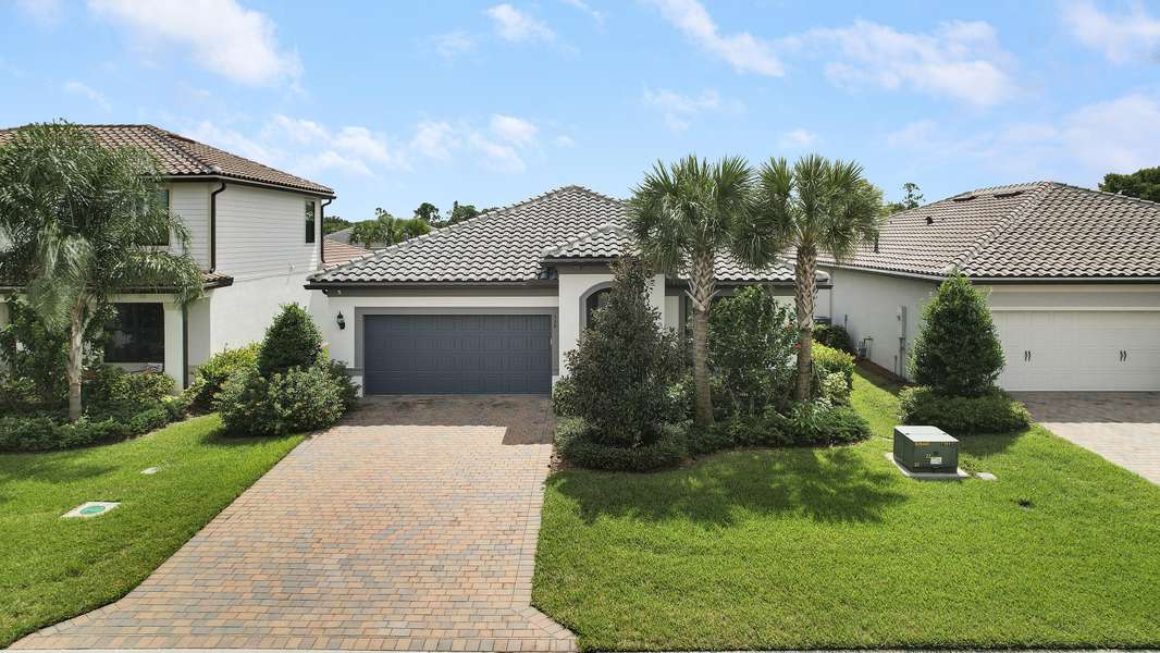 534 SE Crathes ST, Port Saint Lucie, FL 34984