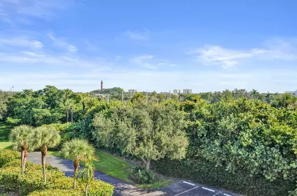 Jupiter, FL 33477,1000 N Us Highway 1 Be502