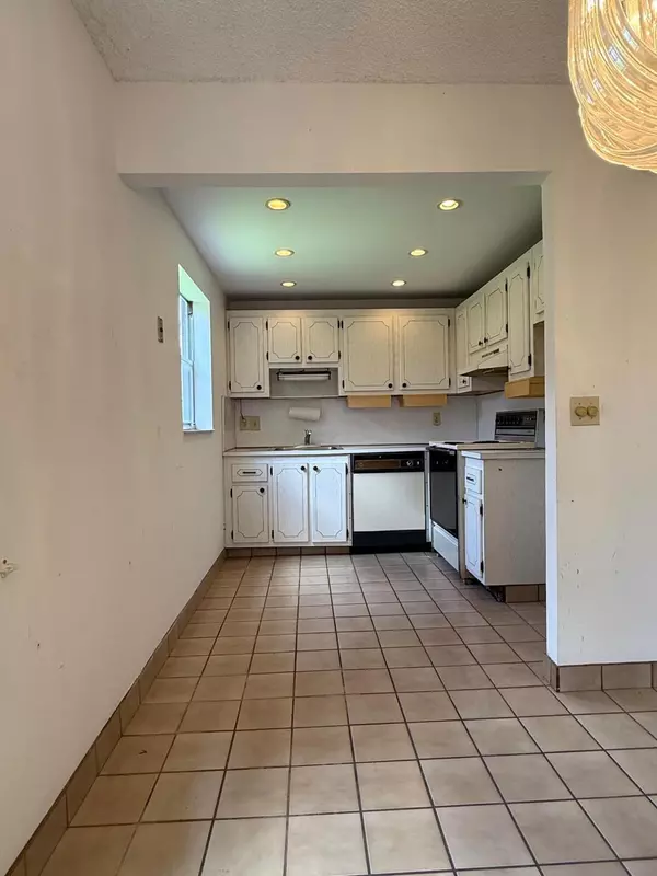 Delray Beach, FL 33446,580 Brittany M