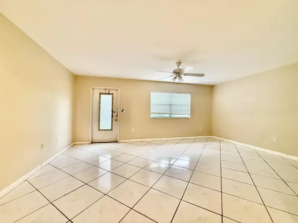 Delray Beach, FL 33446,139 Tuscany B 139