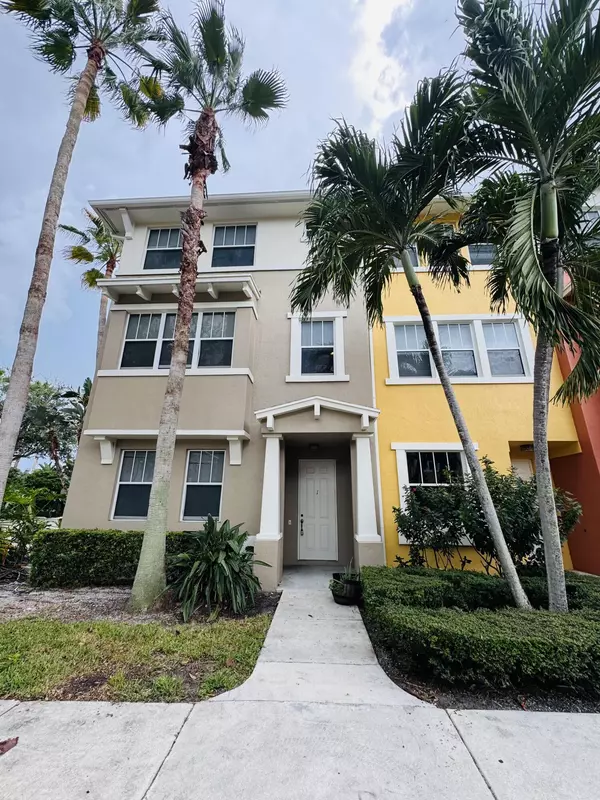 441 Amador LN 1, West Palm Beach, FL 33401