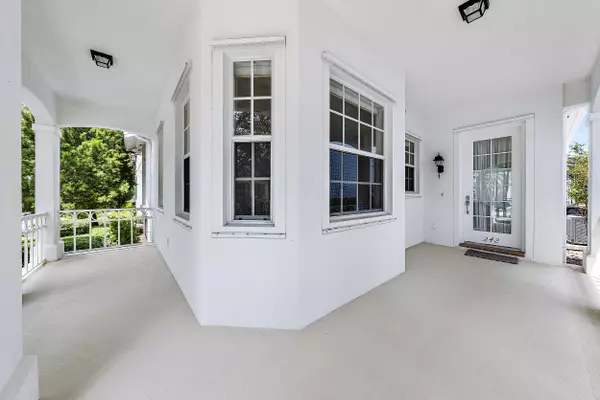 Jupiter, FL 33458,242 Poinciana DR