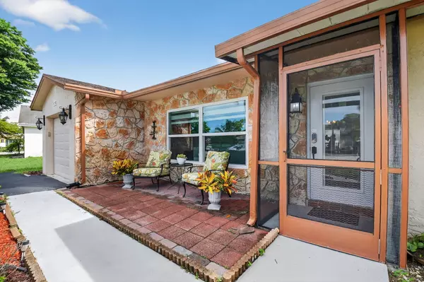 Lake Worth, FL 33467,4158 Pine Aire DR
