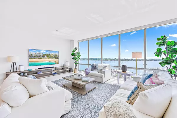 North Palm Beach, FL 33408,3 Water Club WAY 1002