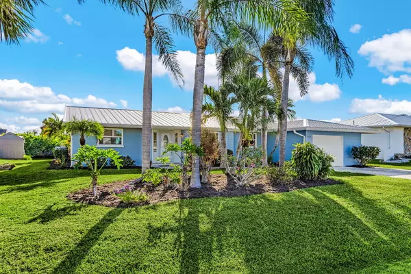 18598 Briggs CIR, Port Charlotte, FL 33948