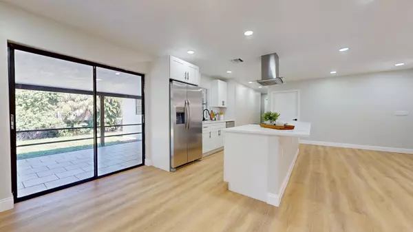 Lake Worth, FL 33462,2141 Hypoluxo RD